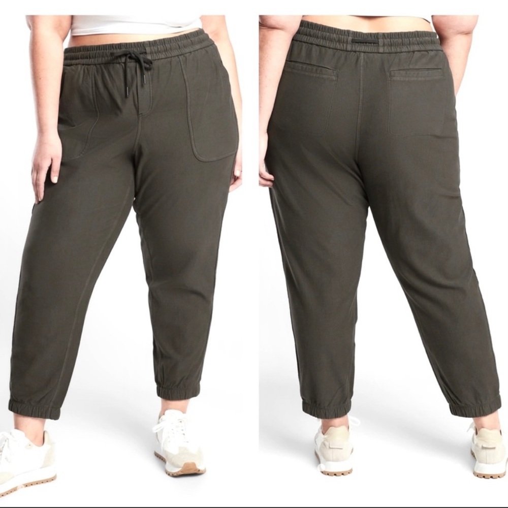 Athleta Farallon Jogger Pants Size 20 Pull On Elastic Waist Cypress Green Gray